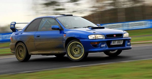 Subaru automobile - image