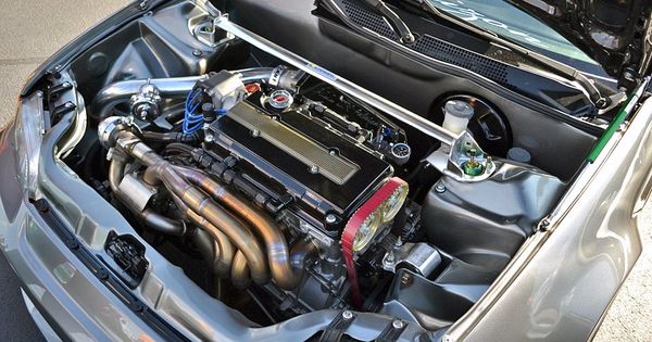 Love this engine bay.    #B16 #honda engine #clean engine bay #turbo #civic hatch #engine swap #braggenrites | See more about Engine.