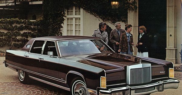 Lincoln automobile - 1977 Lincoln Continental Sedan 