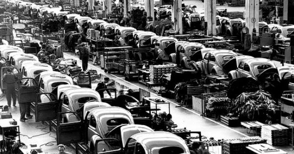 vintage everyday: In a Volkswagen Factory, 1953 | See more about Volkswagen and Factories.