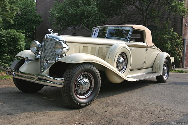 1932 Chrysler Imperial Custom 8 CL Roadster | See more about Cars, Lol and Beautiful.