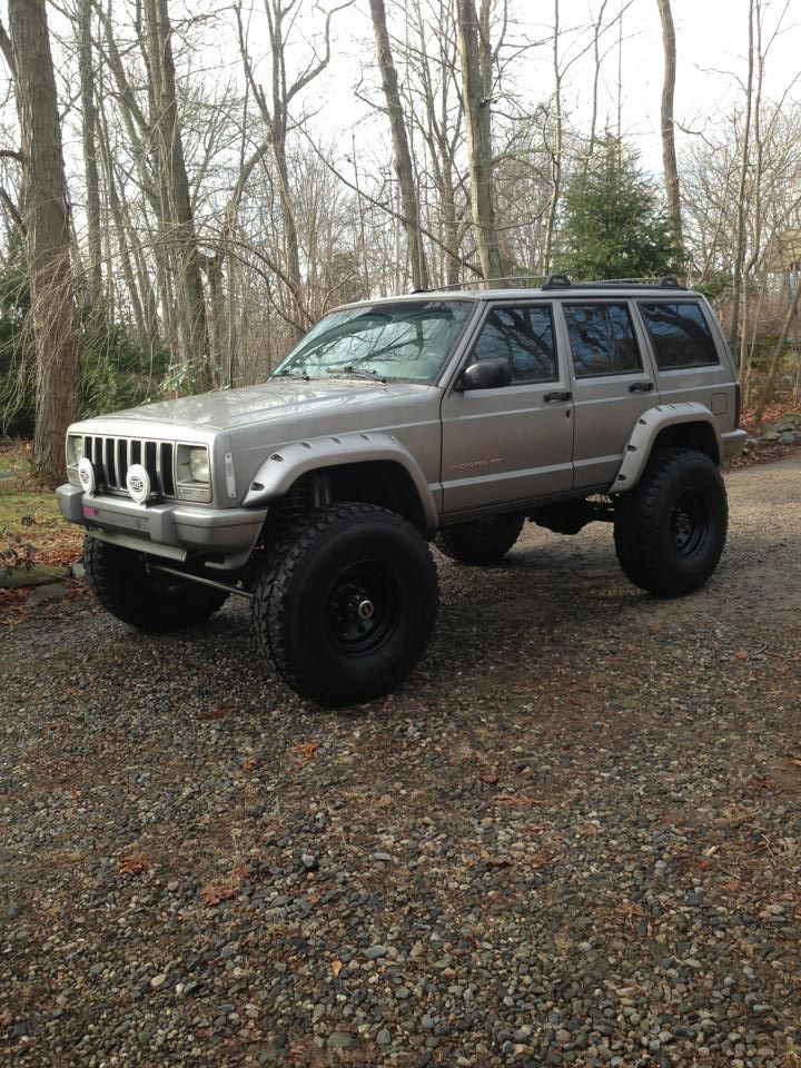2001 xj with dana 60 rear trussed hd 44 front on 37s | See more about True Love, Colors and Love.