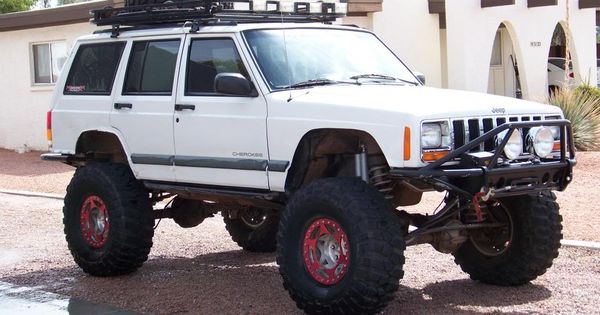 jeep cherokee lifted | Here is my friend Jasons Jeep thats lifted like mine. There are 3 ... | See more about Jeep Cherokee, Jeeps and Cherokee.