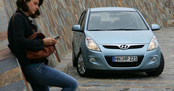Hyundai automobile - picture
