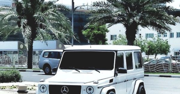 Mercedes-Benz automobile - photo