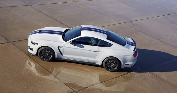 Ford auto - 2016 Shelby GT350 Mustang