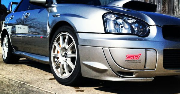 Subaru automobile - photo