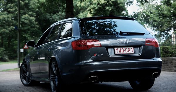 Audi automobile - uR asS 6
