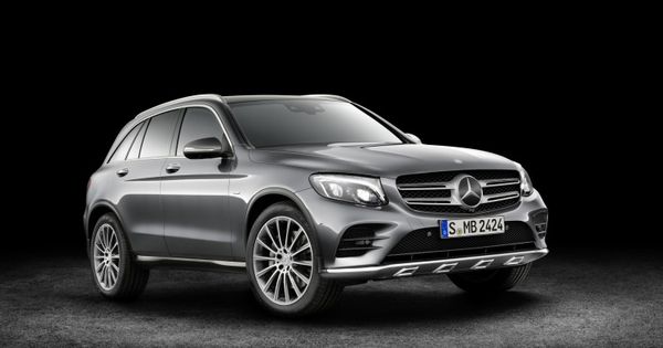 2016 Mercedes-Benz GLC one-ups old GLK in every way | See more about Mercedes Benz.