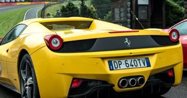 Ferrari auto - fine image