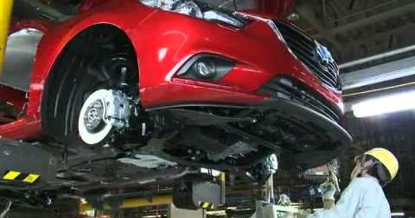 A peek inside the Mazda6 production plant, Hofu 2 in Yamaguchi, Japan.