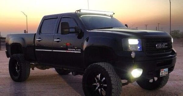 lifted black GMC truck ushqhajhsiaaayysthehsycjwhh | See more about Gmc Trucks, Trucks and Black.