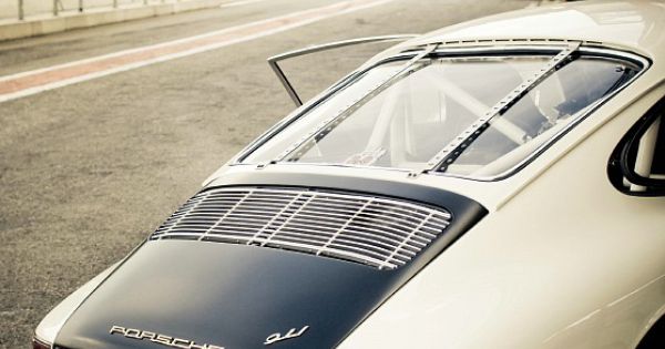 Porsche auto - super photo
