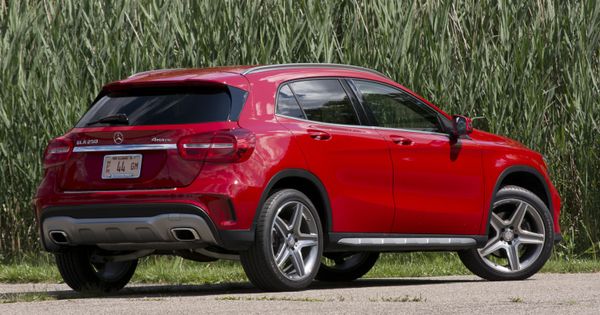2015 Mercedes-Benz GLA250 4Matic Quick Spin [w/video] | See more about Spin, Mercedes Benz and Videos.