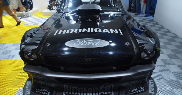 Ford auto - Ford Mustang Gymkhana 7