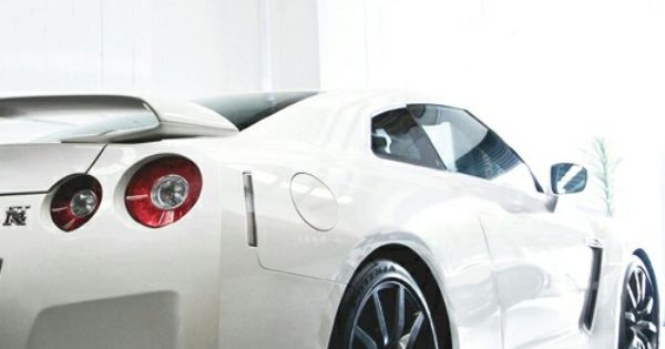 Nissan automobile - cool picture