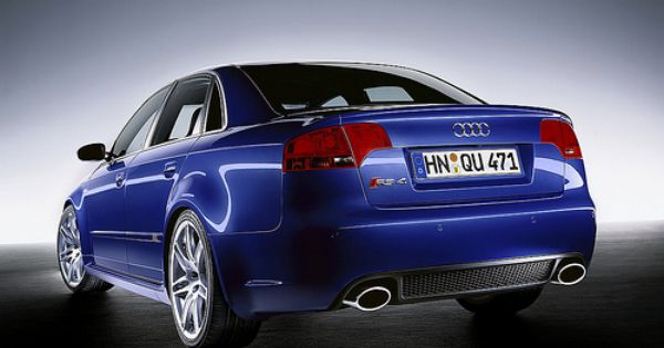 Audi automobile - Audi RS4