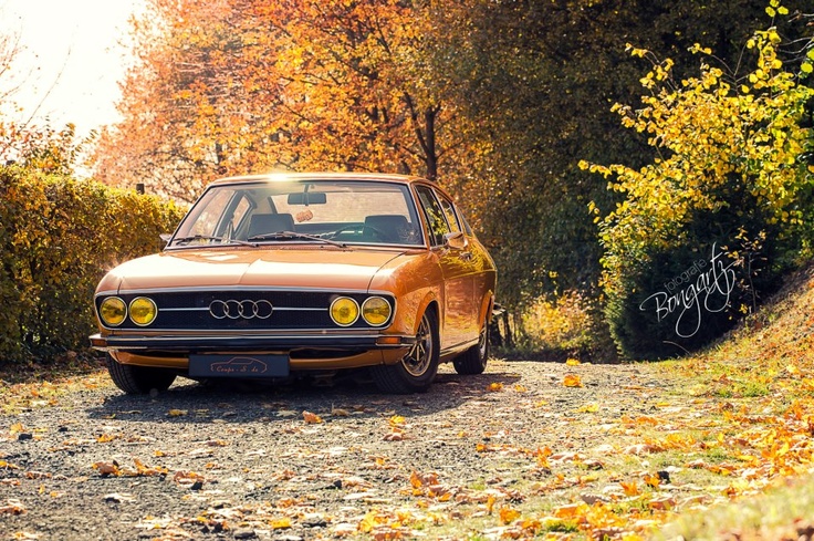 Audi automobile - photo